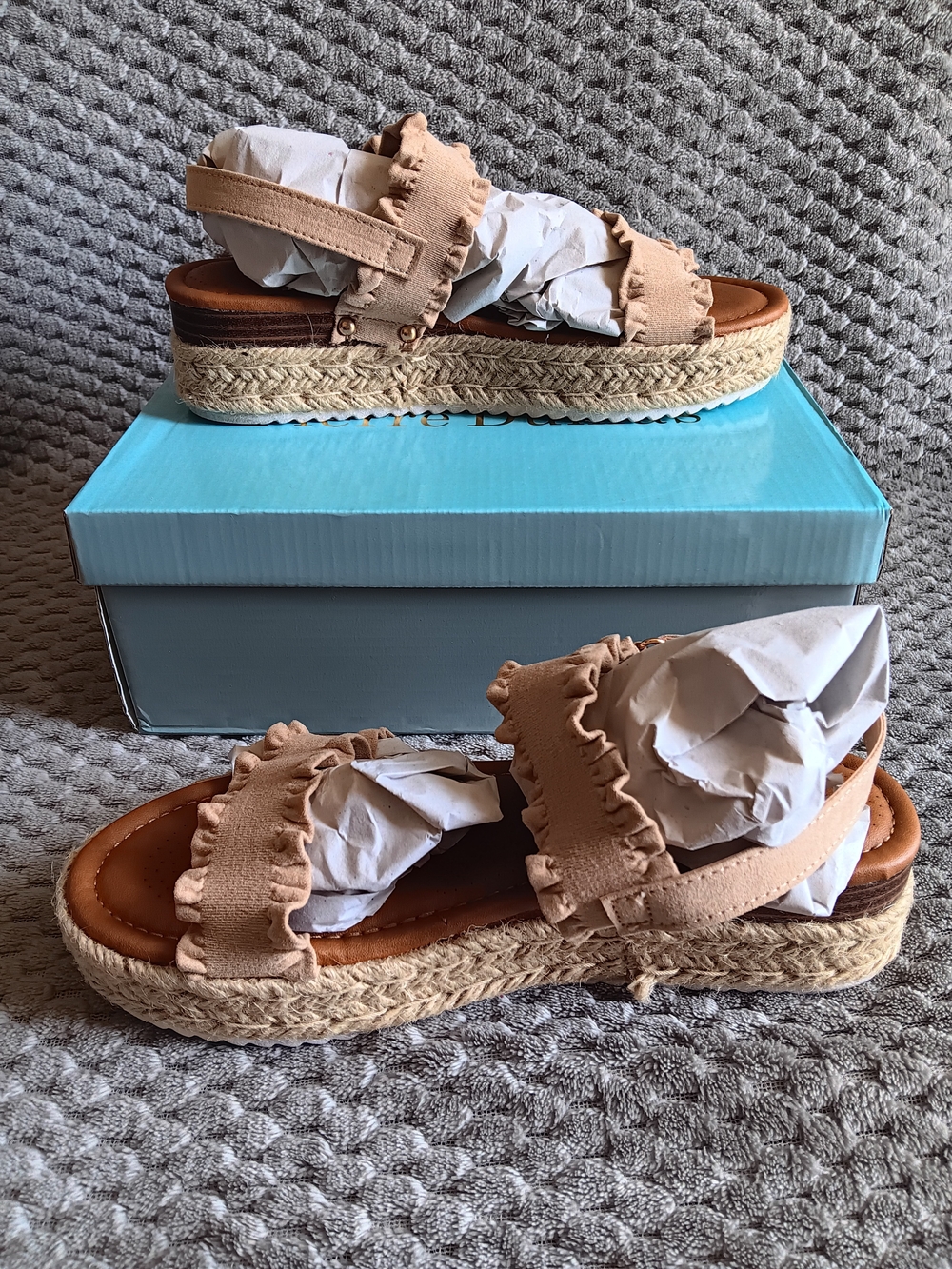 Pierre Dumas Tan Ruffle Espadrille Platform Sandals - Unbranded